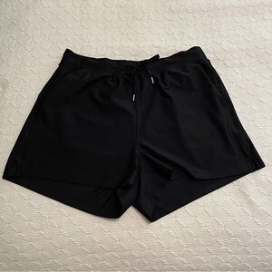 Old Navy PowerSoft Black Loose High-Waisted Athletic Shorts (size Large)